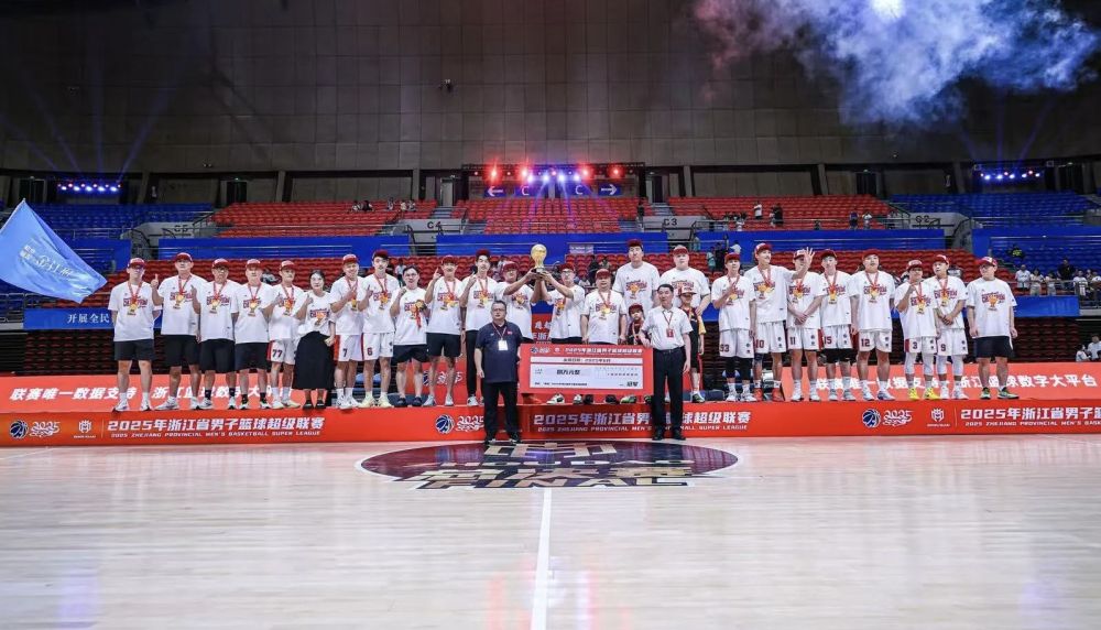 包含在浙江队赛场上演全国篮球锦标赛，封盖，引发全场沸腾的词条