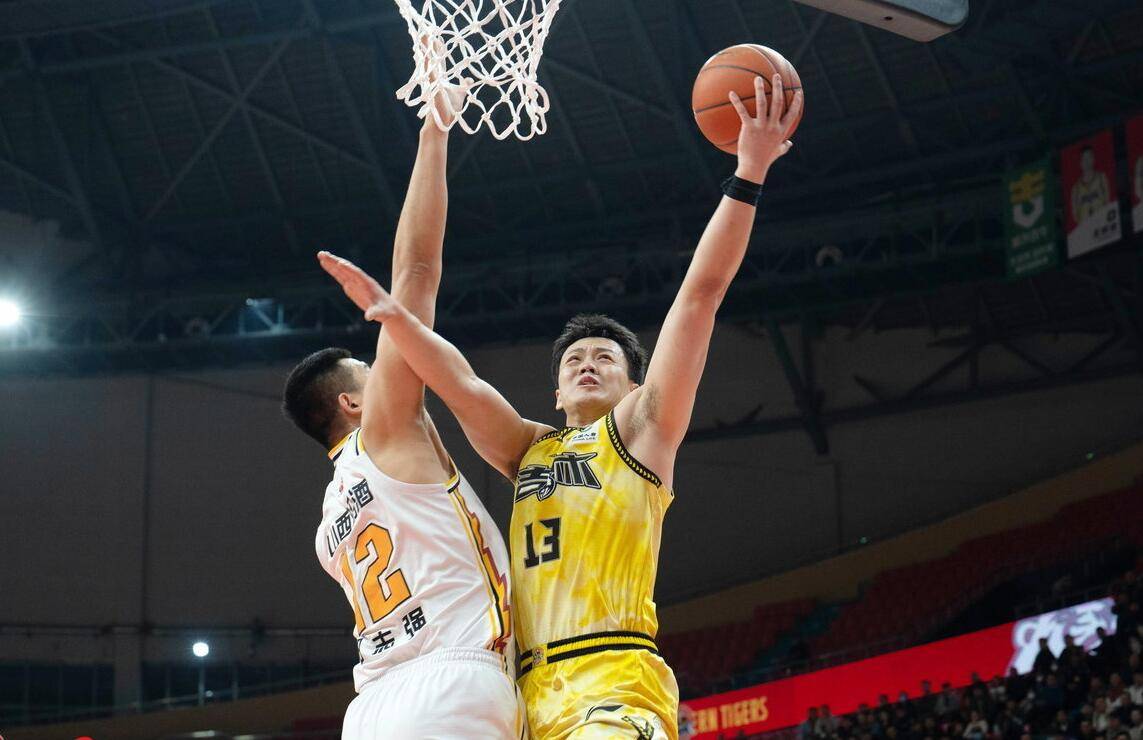 吉林队成为本场最大亮点，CBA季后赛瞬间破防，爆冷