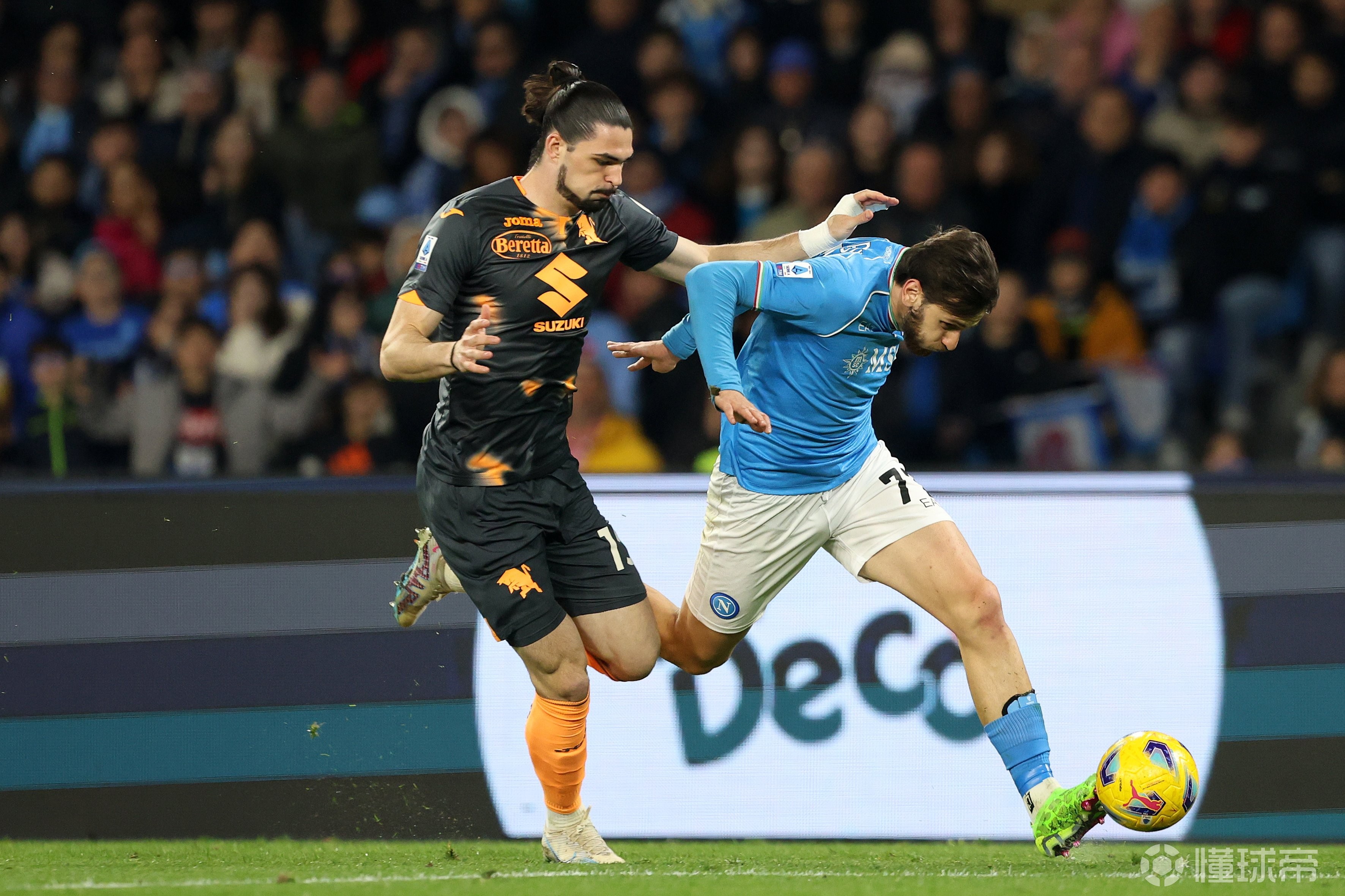 包含罗马再次击败那不勒斯，积分榜上升至第三的词条