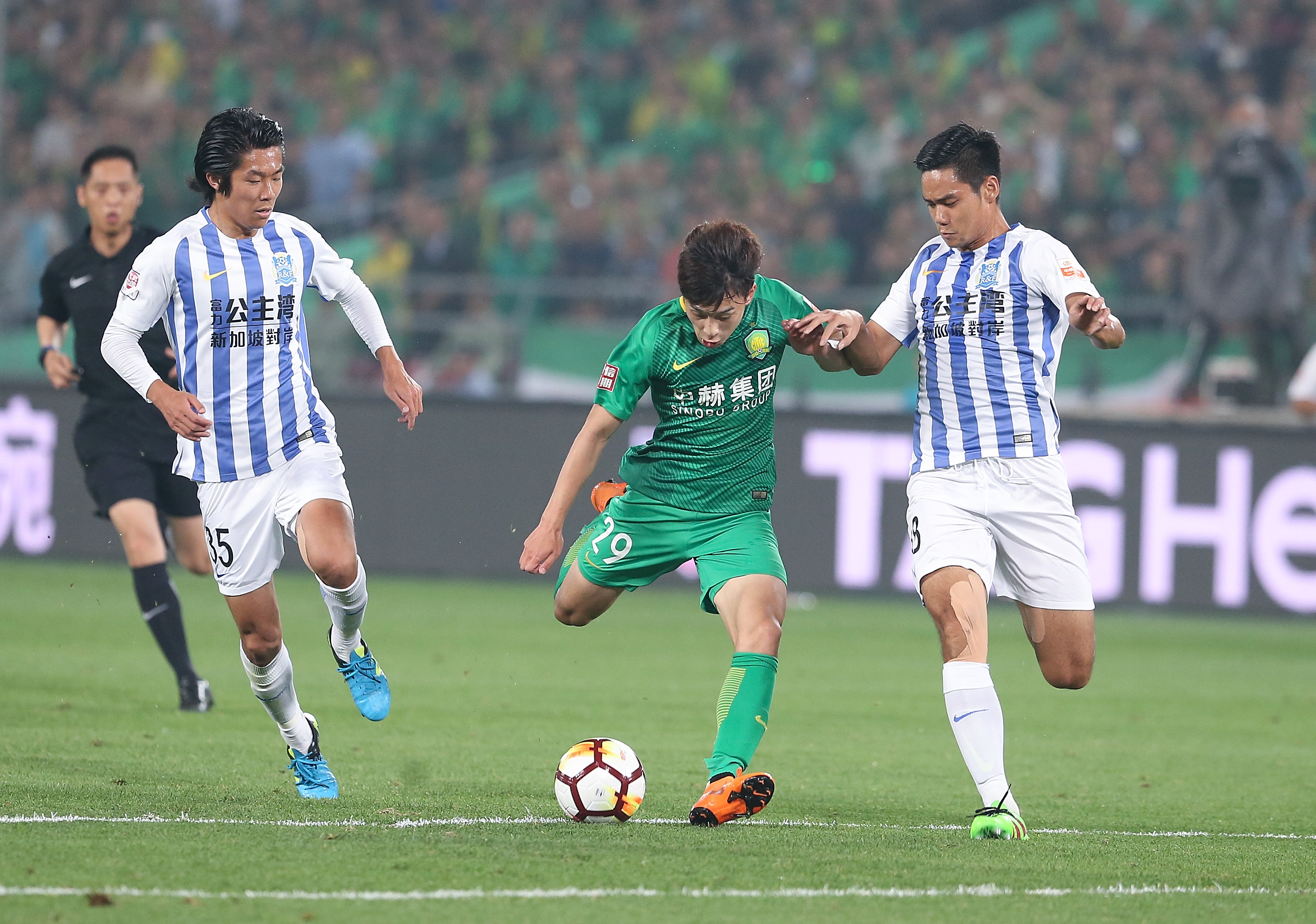 包含惊险对抗！广州富力全力以赴的词条