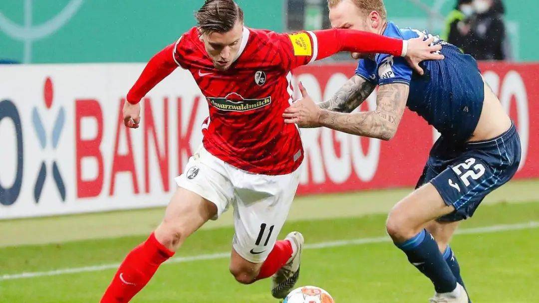 华体会电竞-包含伯恩茅斯客战曼城：樱桃军团艰难前行的词条