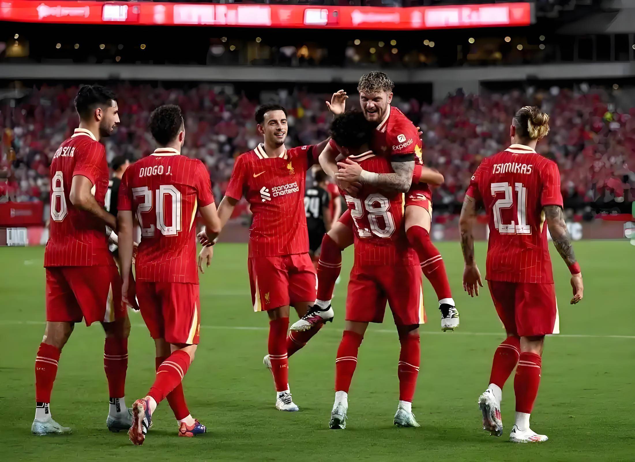 利物浦主场大胜那不勒斯提前晋级欧冠淘汰赛