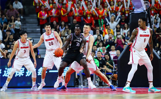 广东队再胜，豪取四连胜霸占榜首