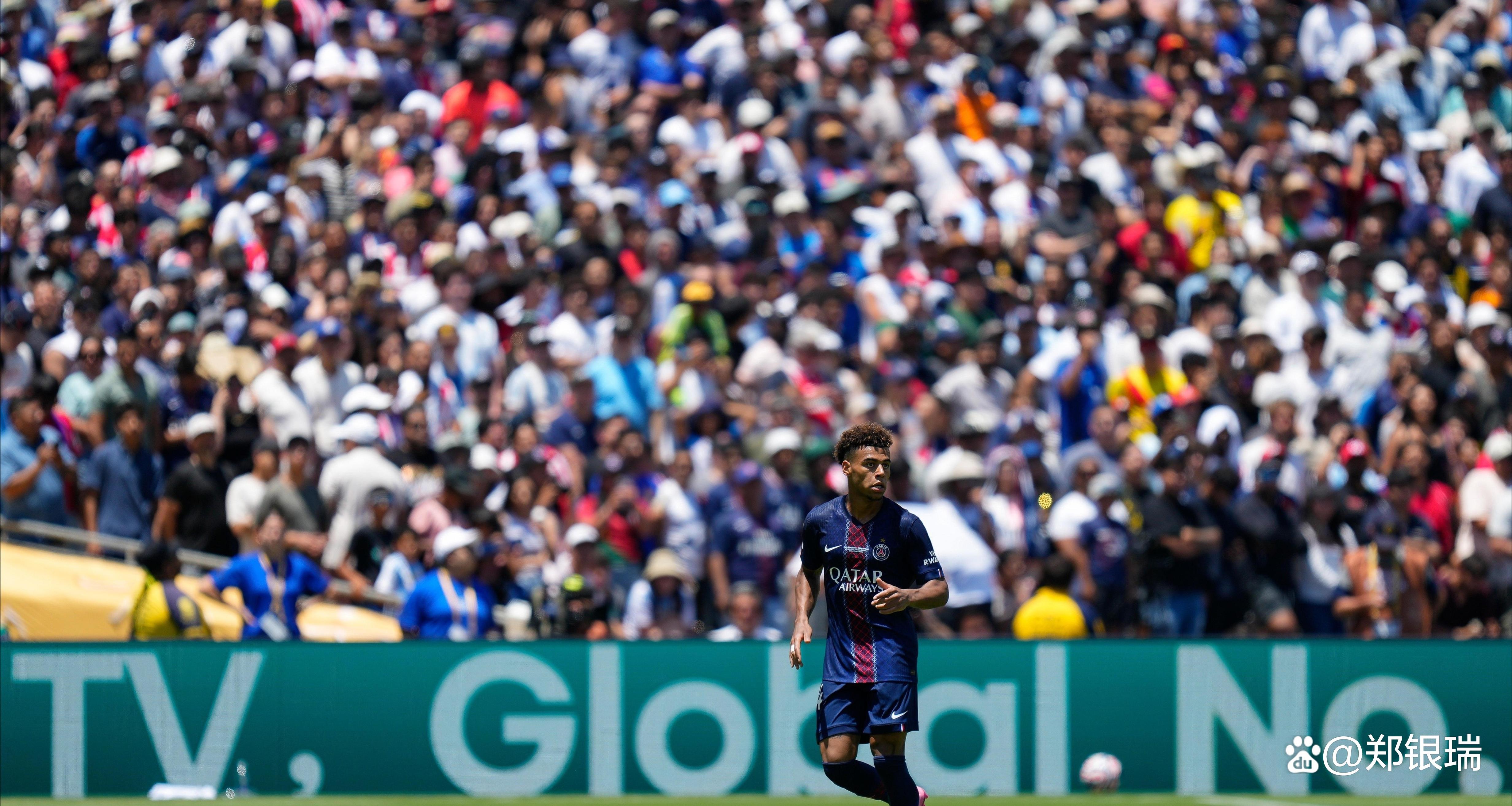 巴黎圣日耳曼客场失利，联赛前景堪忧