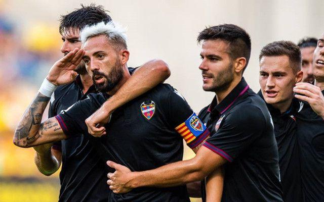 包含格拉纳达逆袭取胜，反超对手的词条