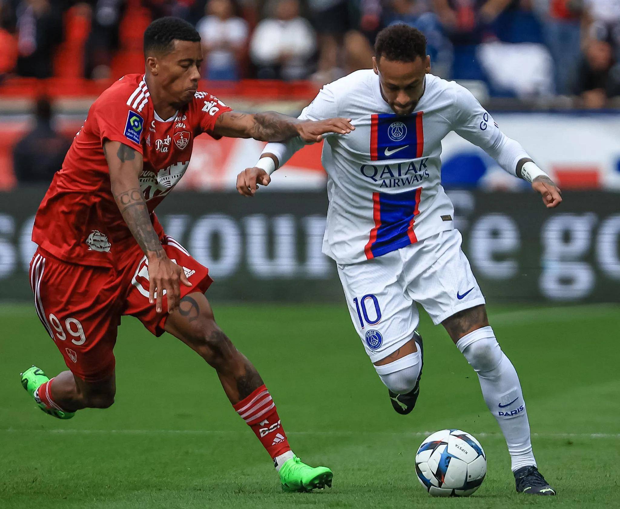 利物浦再度胜过皇马，卫冕捧杯