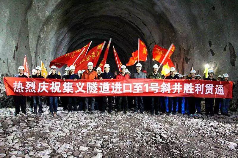 全队协力拼搏,共创联赛历史佳绩的简单介绍 全队协力拼搏,共创联赛历史佳绩的简单介绍