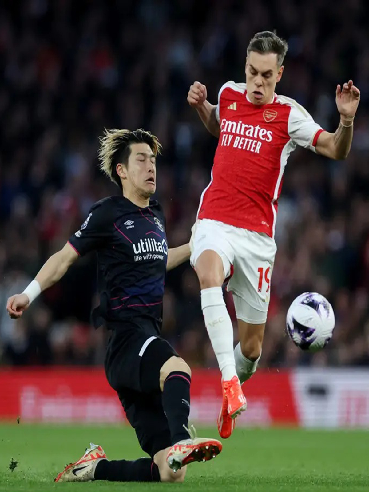 华体会官方-包含阿森纳高光时刻，主场逼平对手全力冲刺的词条